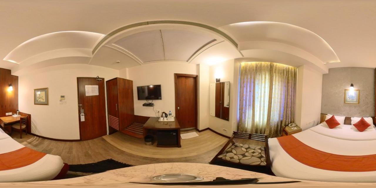 Hotel Silicrest Bangalore Exterior photo